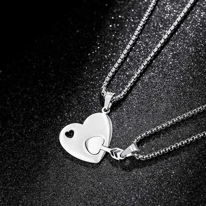 Wholesale One Arrow Through The Heart Love Stitching Fashion Niche Design Can Be Engraved Couple Necklaces