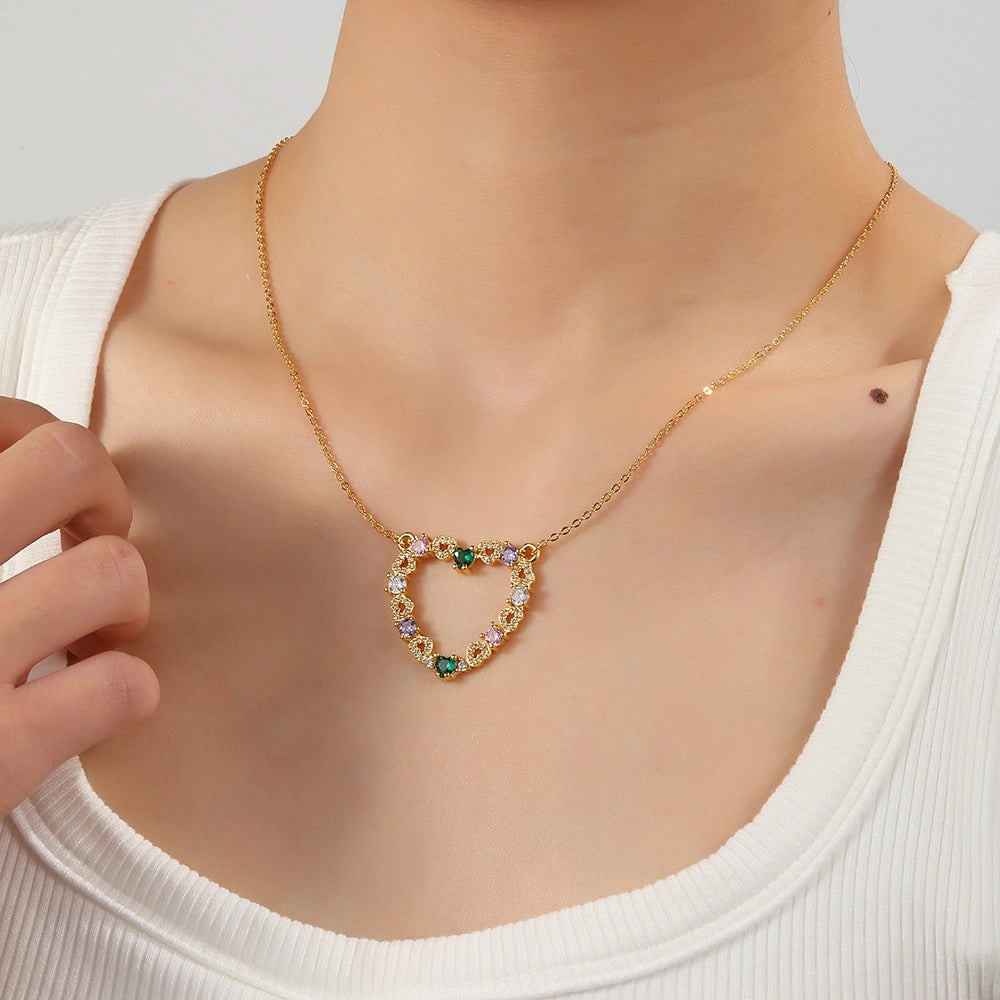 Wholesale Openwork Heart Pendant Copper Micro Emerald Zircon Necklaces