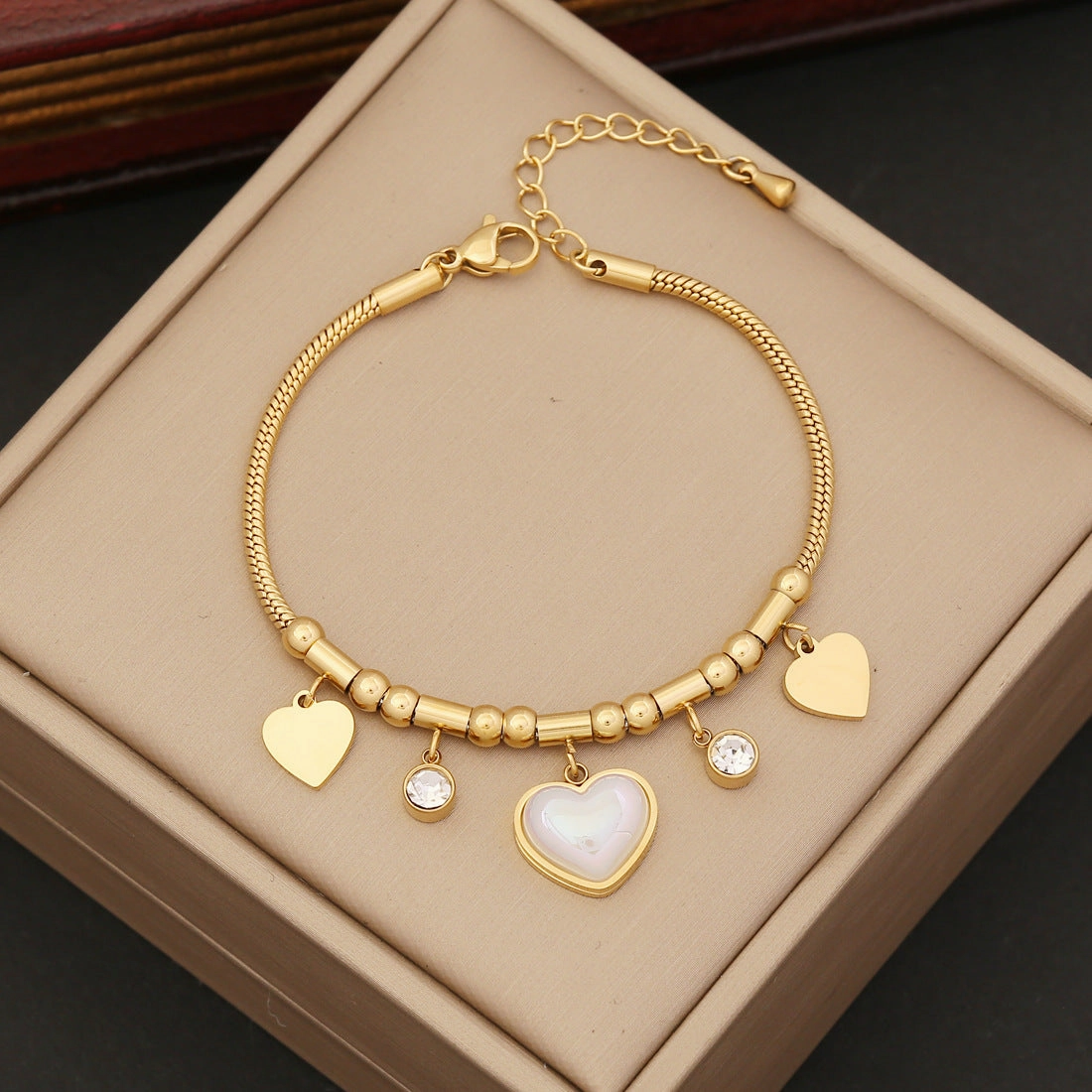 Wholesale Pearl Heart Stainless Steel Necklaces