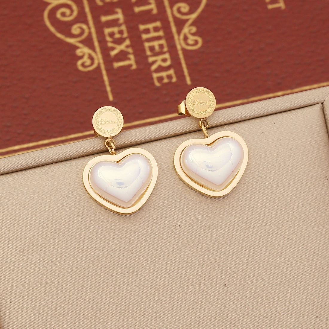 Wholesale Pearl Heart Stainless Steel Necklaces