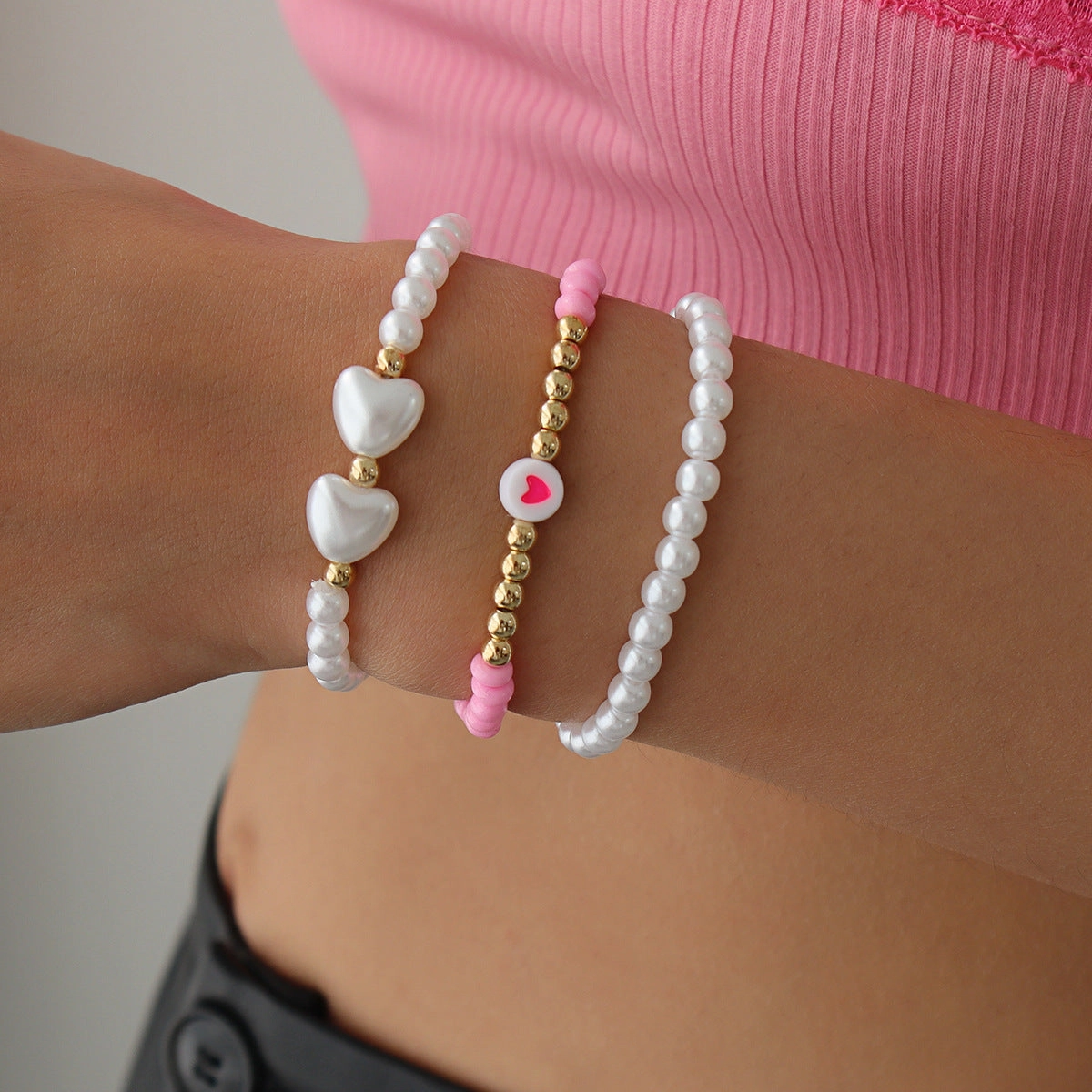 Wholesale Pearl Resin Geometric Heart Stretch Bracelet