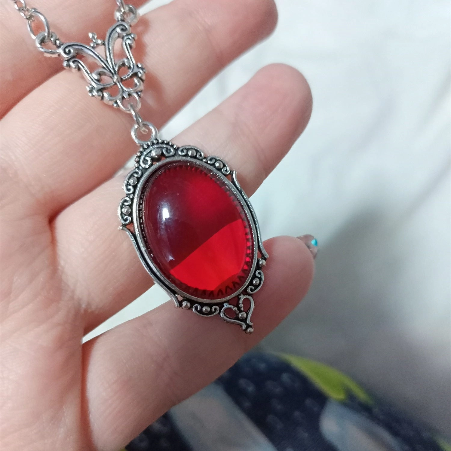Wholesale Red Quartz Crystal Silver Plated Butterfly Pendant Alloy Necklaces