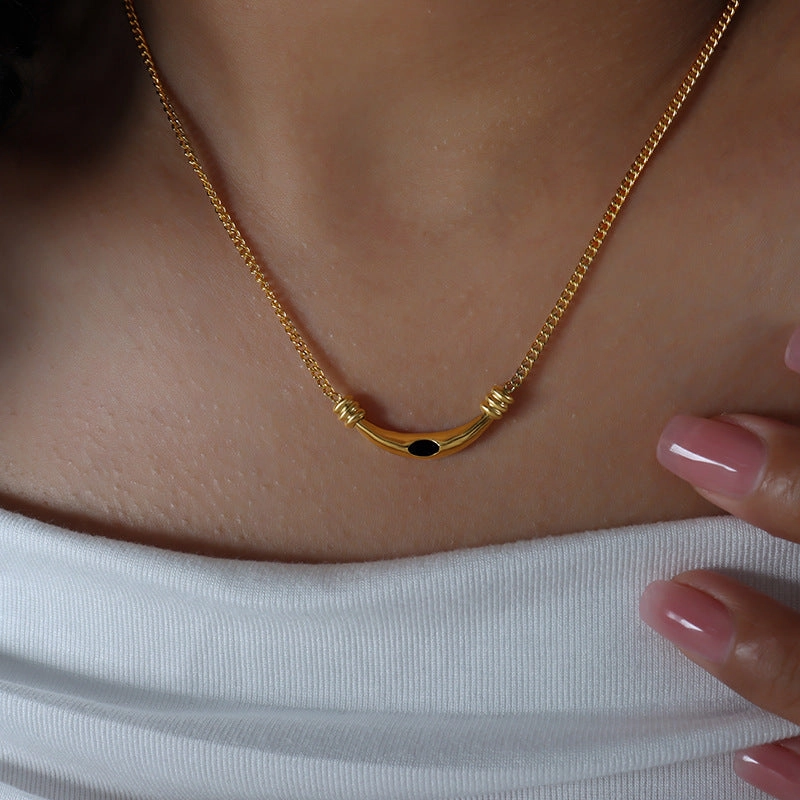 Wholesale Retro light luxury titanium steel clavicle chain