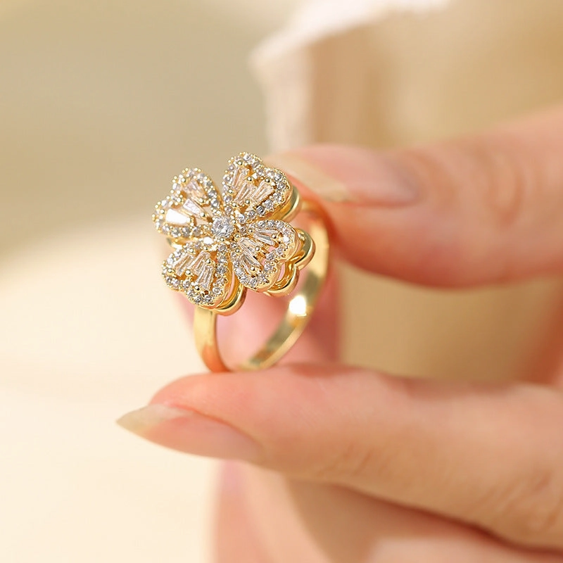 Wholesale Rotating Four-leaf Clover Copper Ring