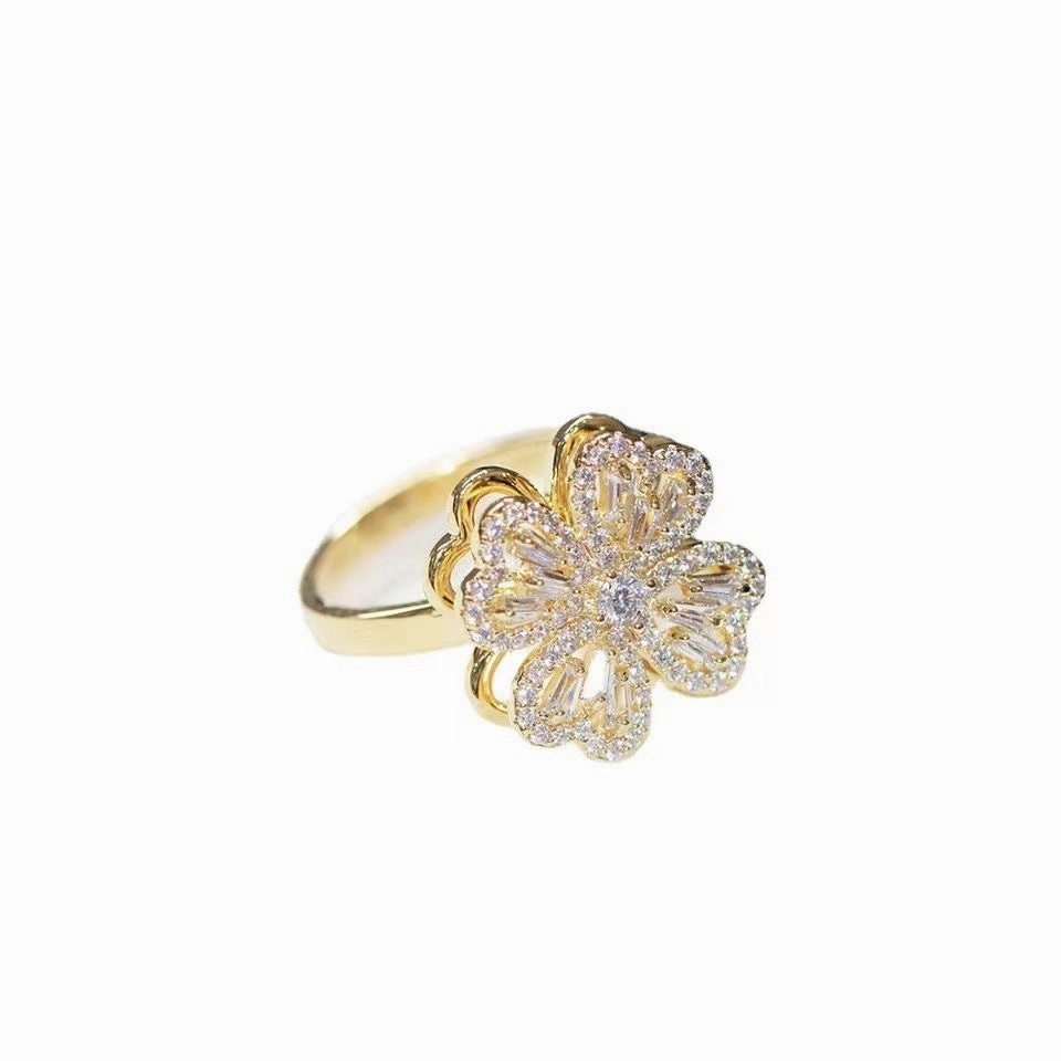 Wholesale Rotating Four-leaf Clover Copper Ring