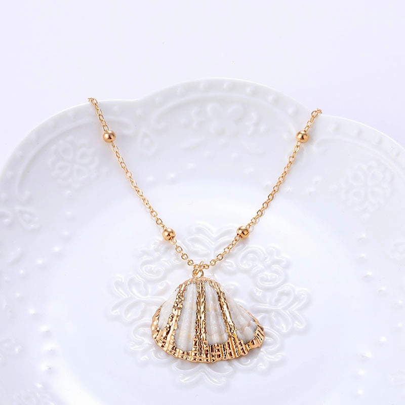 Wholesale Seashell Gold Plated Pendant Alloy Necklaces