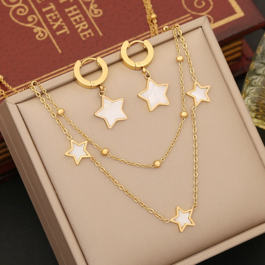 Wholesale Seashell Stars Stainless Steel Necklaces