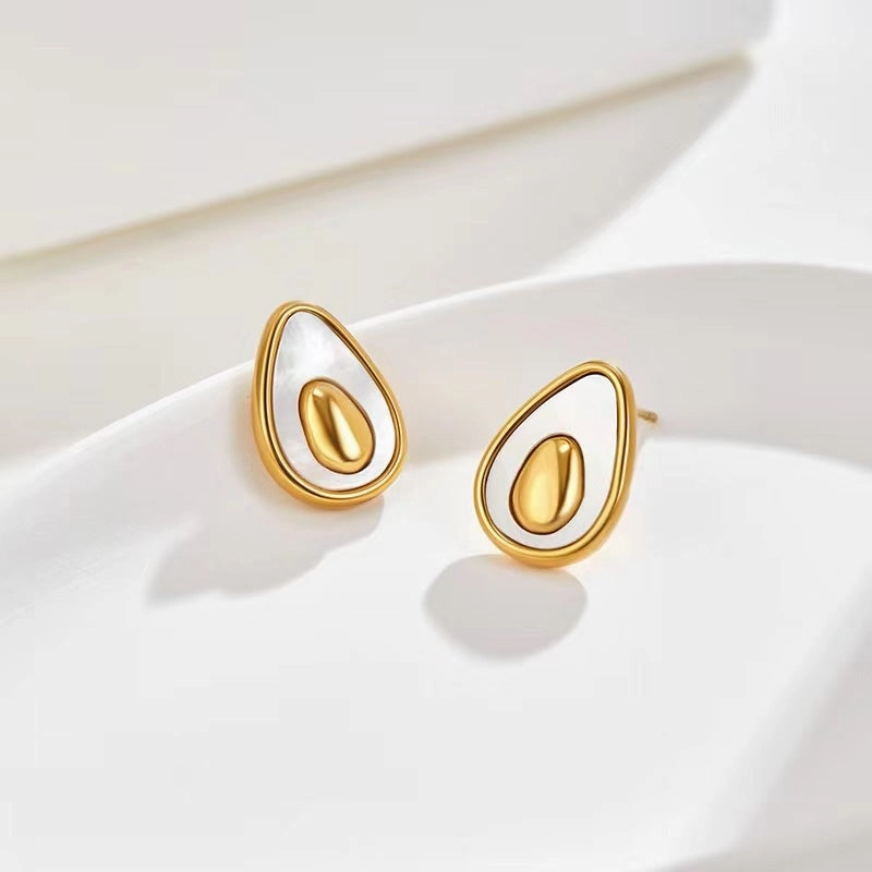 Wholesale Shell Avocado Titanium Steel Necklace Clavicle Chain