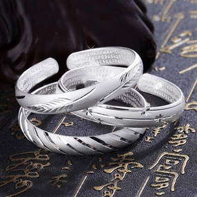 Wholesale Silver Plated Gypsophila Copper Bracelet