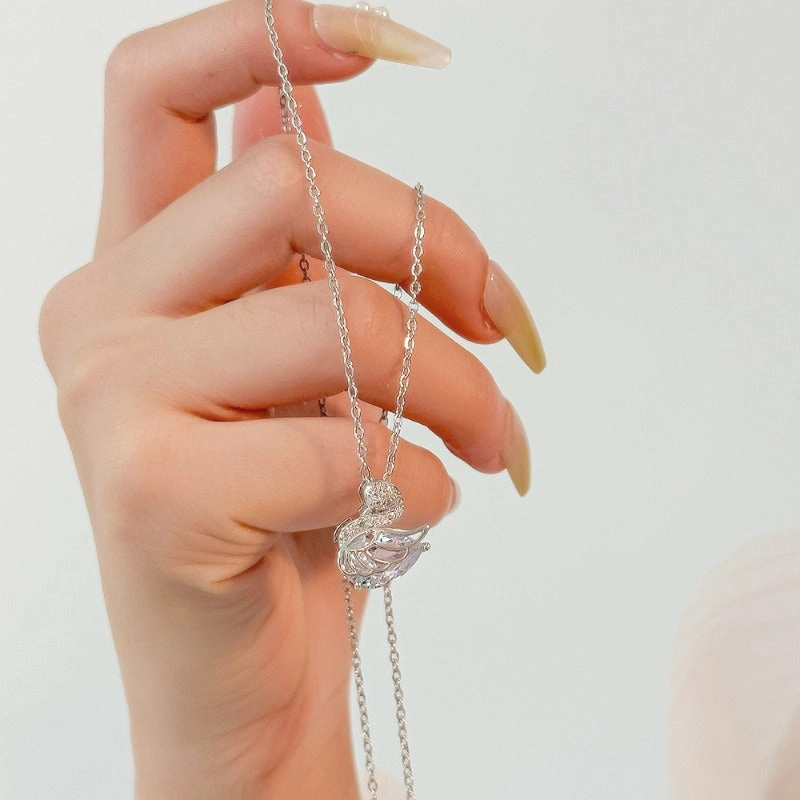 Wholesale Simple and Color Preserving Titanium Steel Women's Versatile Niche High End Exquisite Light Luxury Versatile Simple Necklace