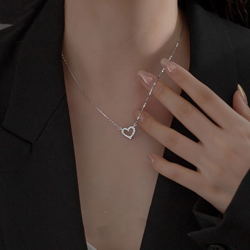 Wholesale Simple and Color Preserving Titanium Steel Women's Versatile Niche High End Exquisite Light Luxury Versatile Simple Necklace