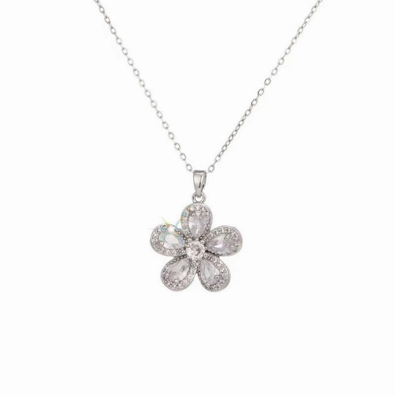 Wholesale Simple and Color Preserving Titanium Steel Women's Versatile Niche High End Exquisite Light Luxury Versatile Simple Necklace
