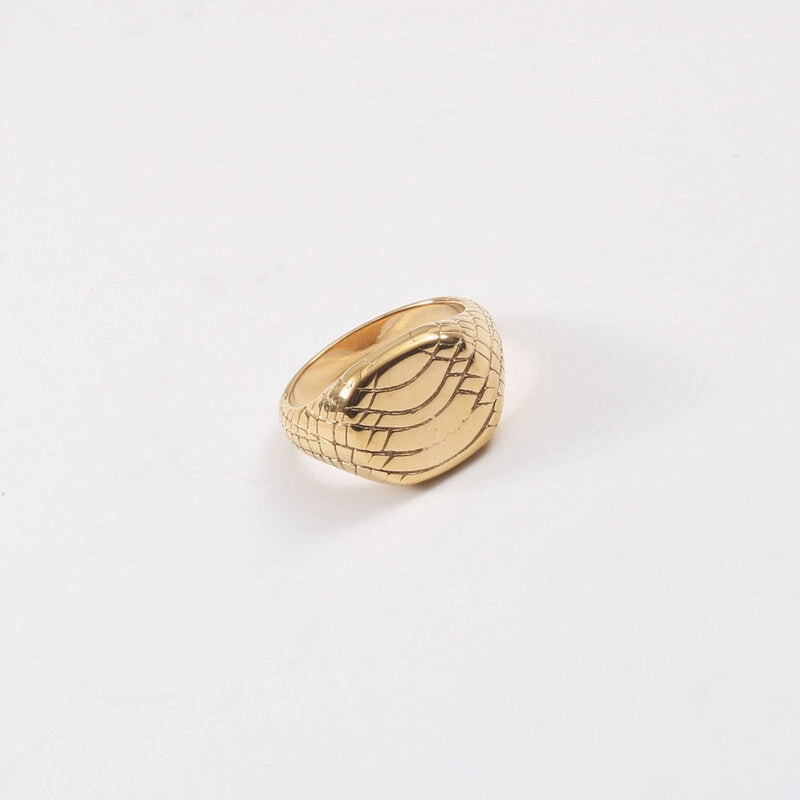 Wholesale Snake Gold Plated Titanium Rings