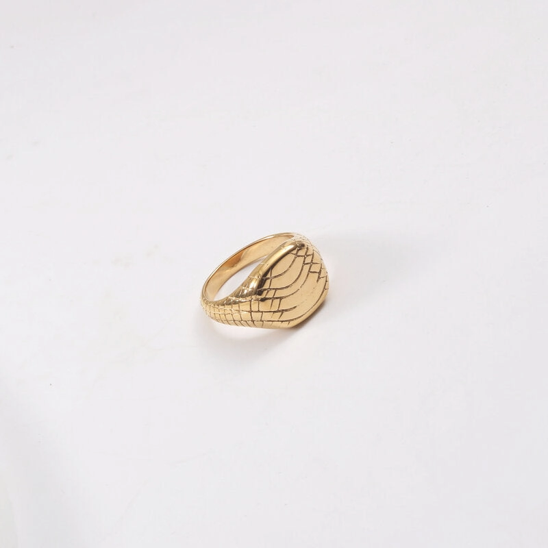 Wholesale Snake Gold Plated Titanium Rings