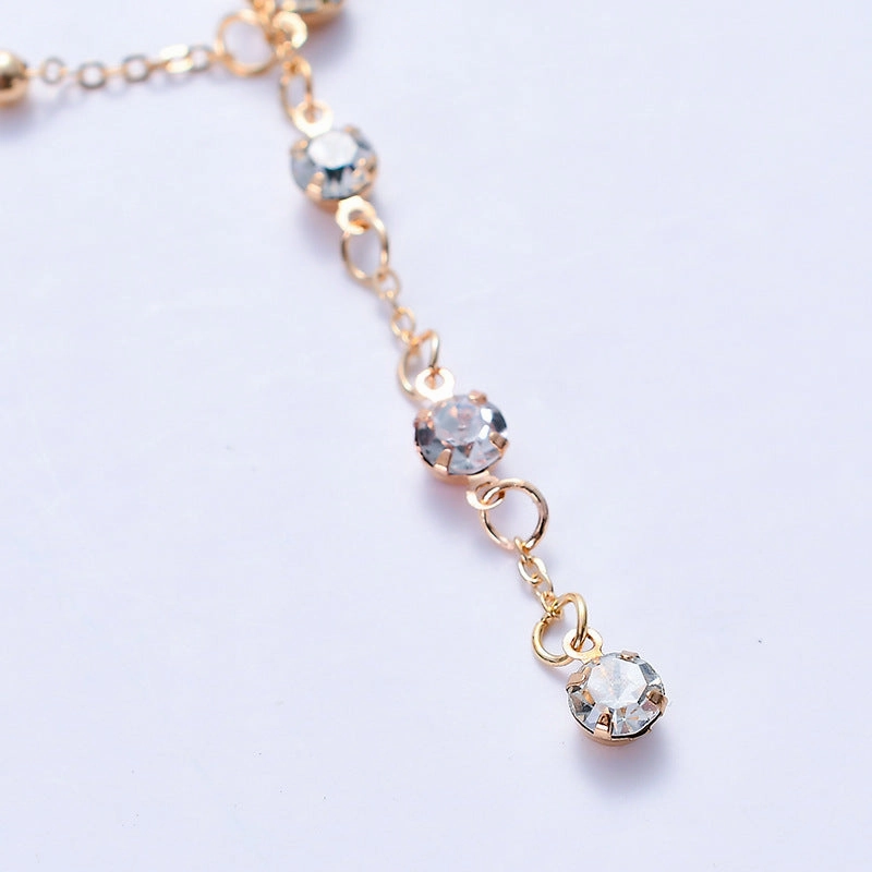 Wholesale Sparkling Diamond Pendant Alloy Necklaces