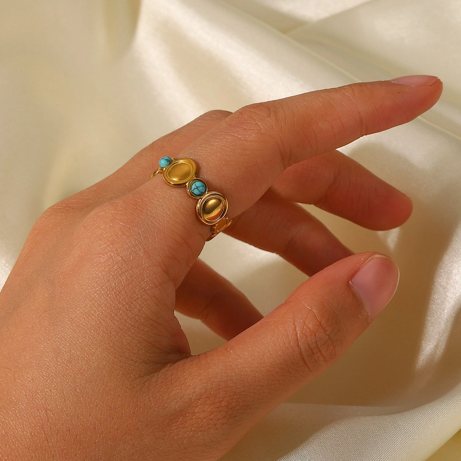 Wholesale Stainless Steel Gold-plated Vintage Rings