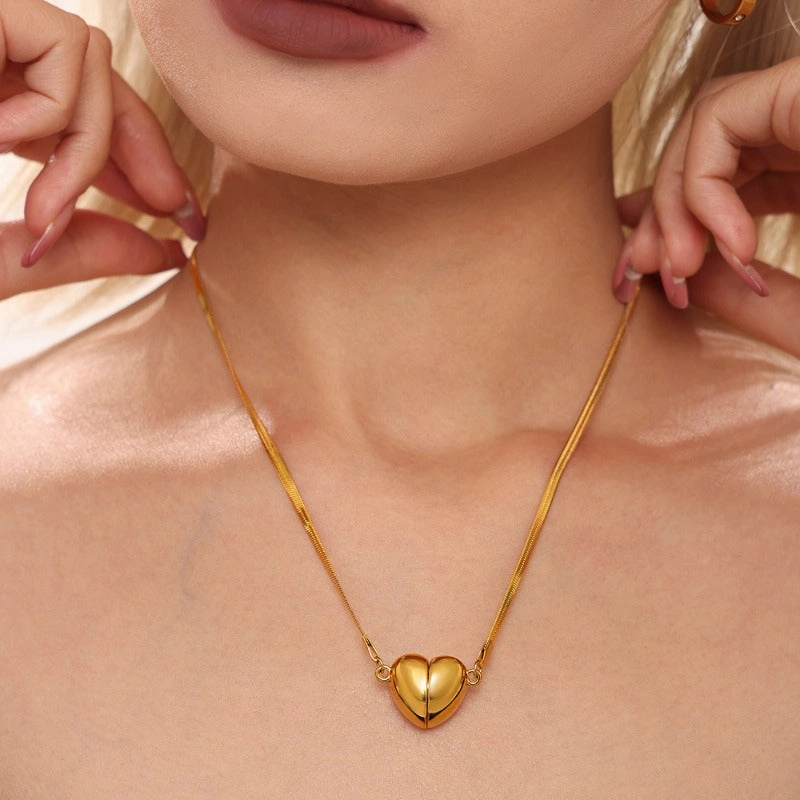 Wholesale Stainless Steel Sweet Love Heart Super Strong Magnet Detachable Clavicle Temperament Necklaces