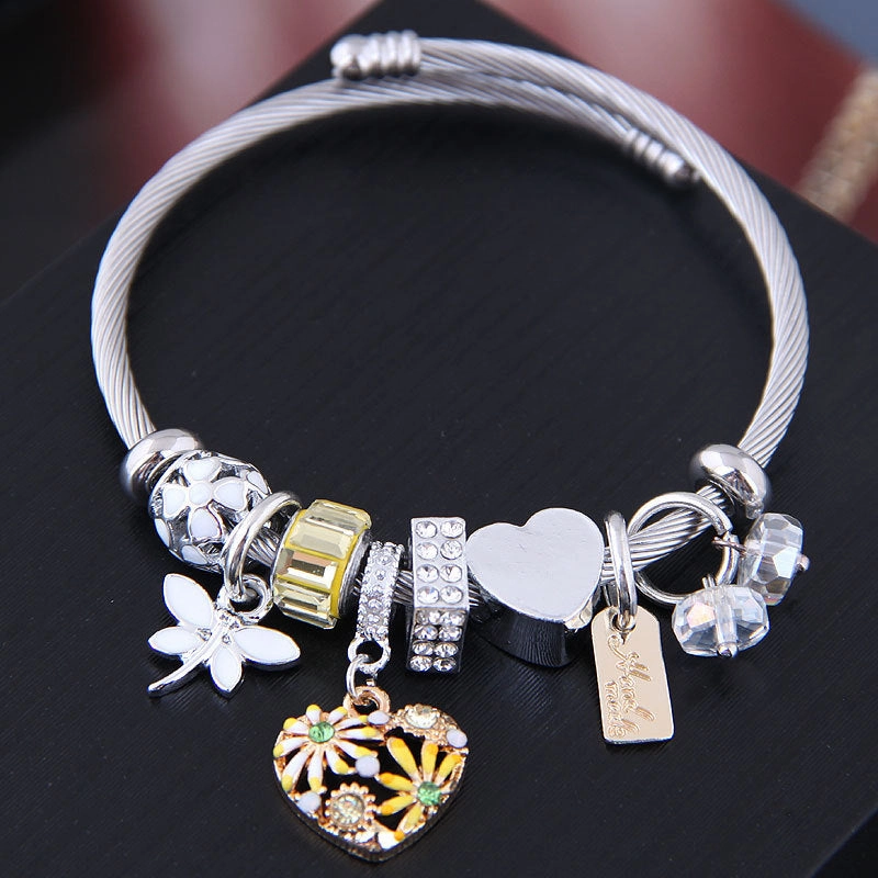 Wholesale Stainless Steel Wire Small Daisy Heart Dragonfly Crystal Beads Bracelet