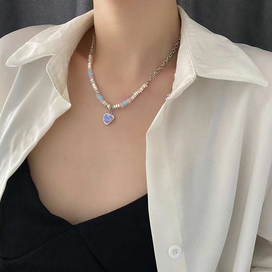 Wholesale Stitching Moonstone Heart Pendant Necklaces
