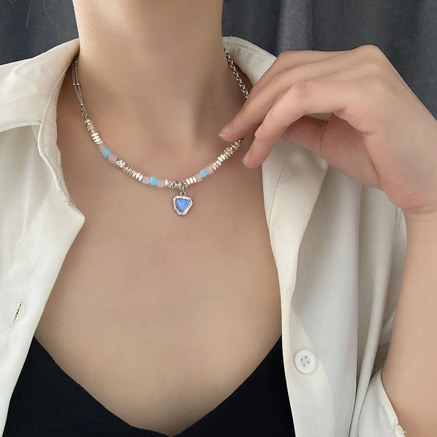 Wholesale Stitching Moonstone Heart Pendant Necklaces