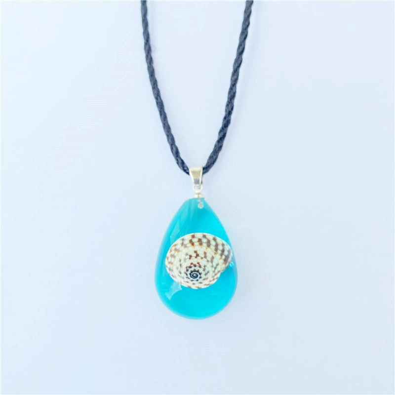 Wholesale Summer Conch Amber Resin Necklace