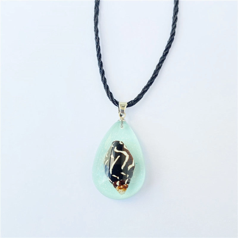 Wholesale Summer Conch Amber Resin Necklace
