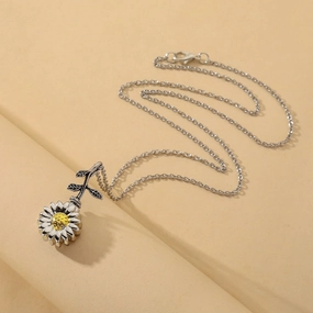Wholesale Sunflower Flower Pendant Openable Clavicle Necklaces