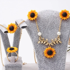 Wholesale Sunflower Necklaces