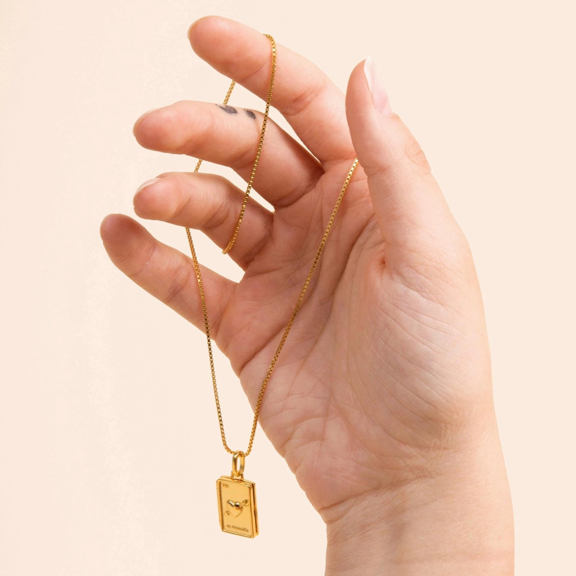 Wholesale Titanium Steel 14K Gold Moon Heart Album Photo Frame Necklace