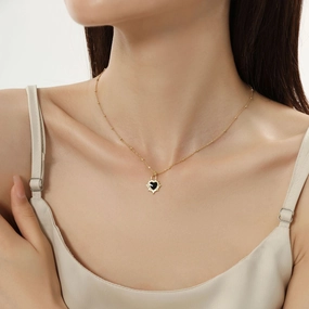 Wholesale Titanium steel gold peach heart non-fading temperament wear cold style neutral necklace