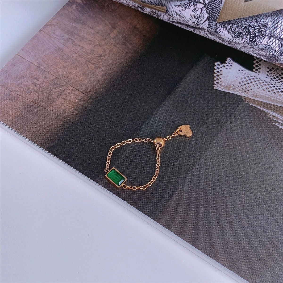 Wholesale Titanium Steel Green Zircon Pulling Rings