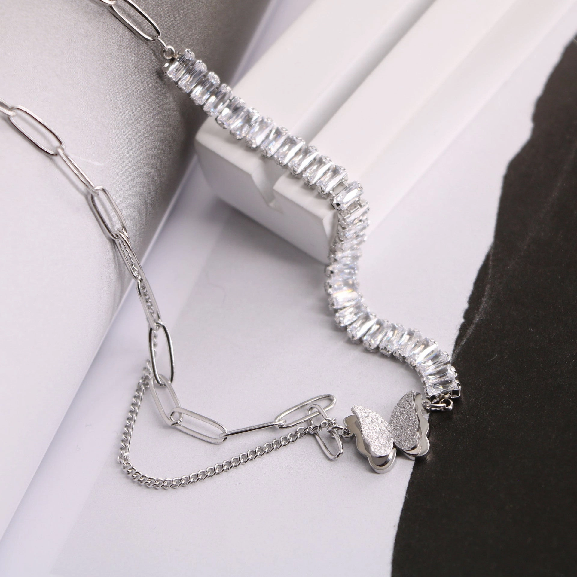 Wholesale Titanium Steel Zircon Diamond Chain Asymmetric Three-dimensional Frosted Butterfly Necklaces