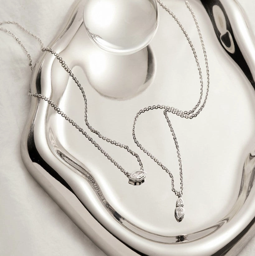 Wholesale Titanium Steel Zircon Oval Necklace