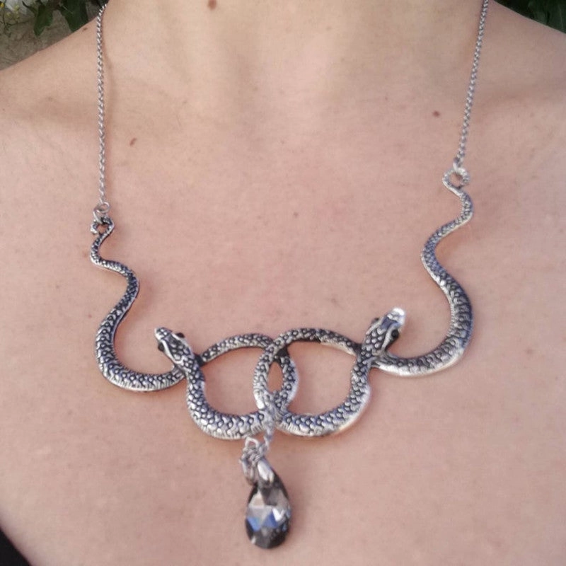 Wholesale Twin Snakes Medusa Alloy Necklaces