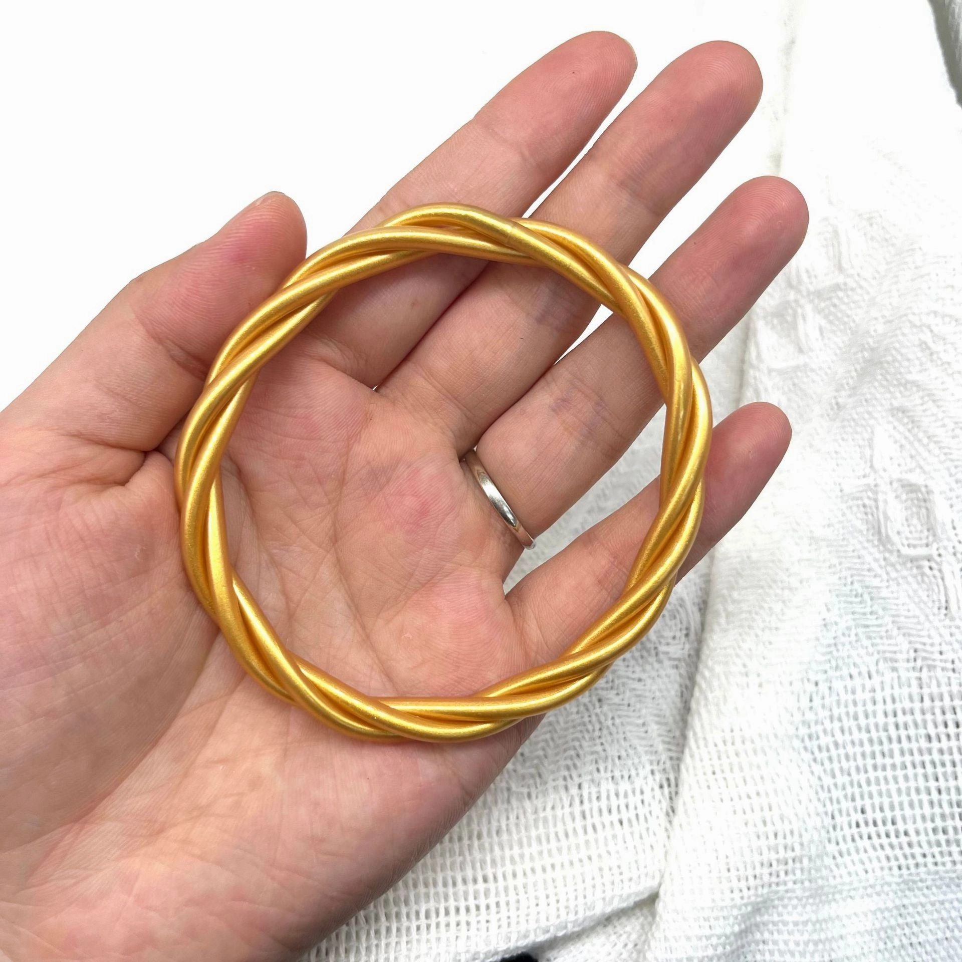 Wholesale Twisted Rope Design Silicone Bracelet