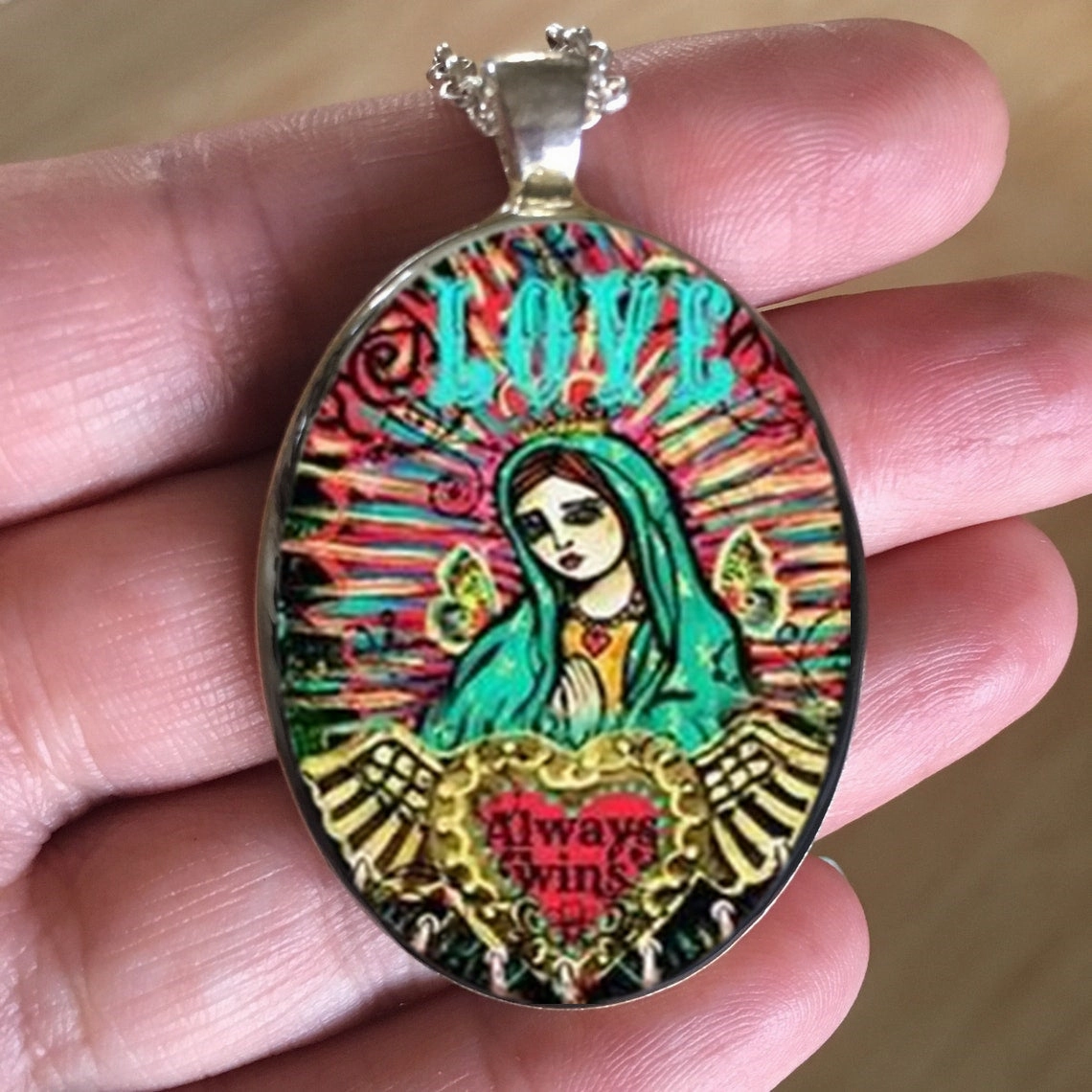 Wholesale Unique Glass Pendants Metal Necklaces