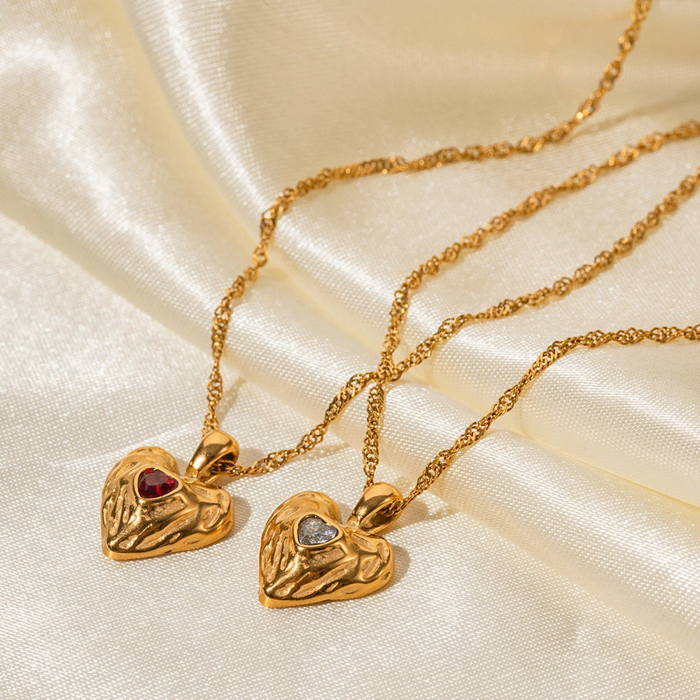 Wholesale Valentine's Day 18k Gold Stainless Steel Heart Hammered Zircon Necklace