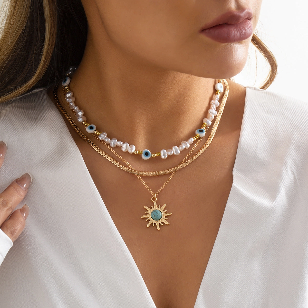 Wholesale Vintage Eye Pearl Alloy Necklaces