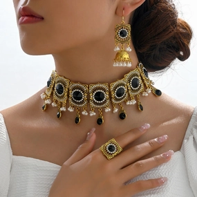 Wholesale Vintage Gem Alloy Necklaces