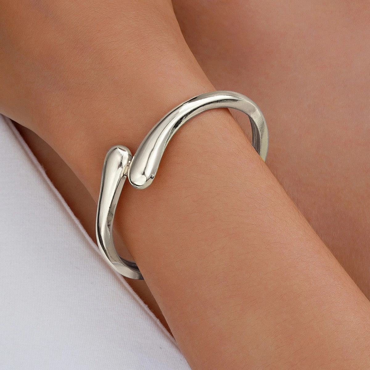 Wholesale Vintage multi-layered diamond pattern bracelet