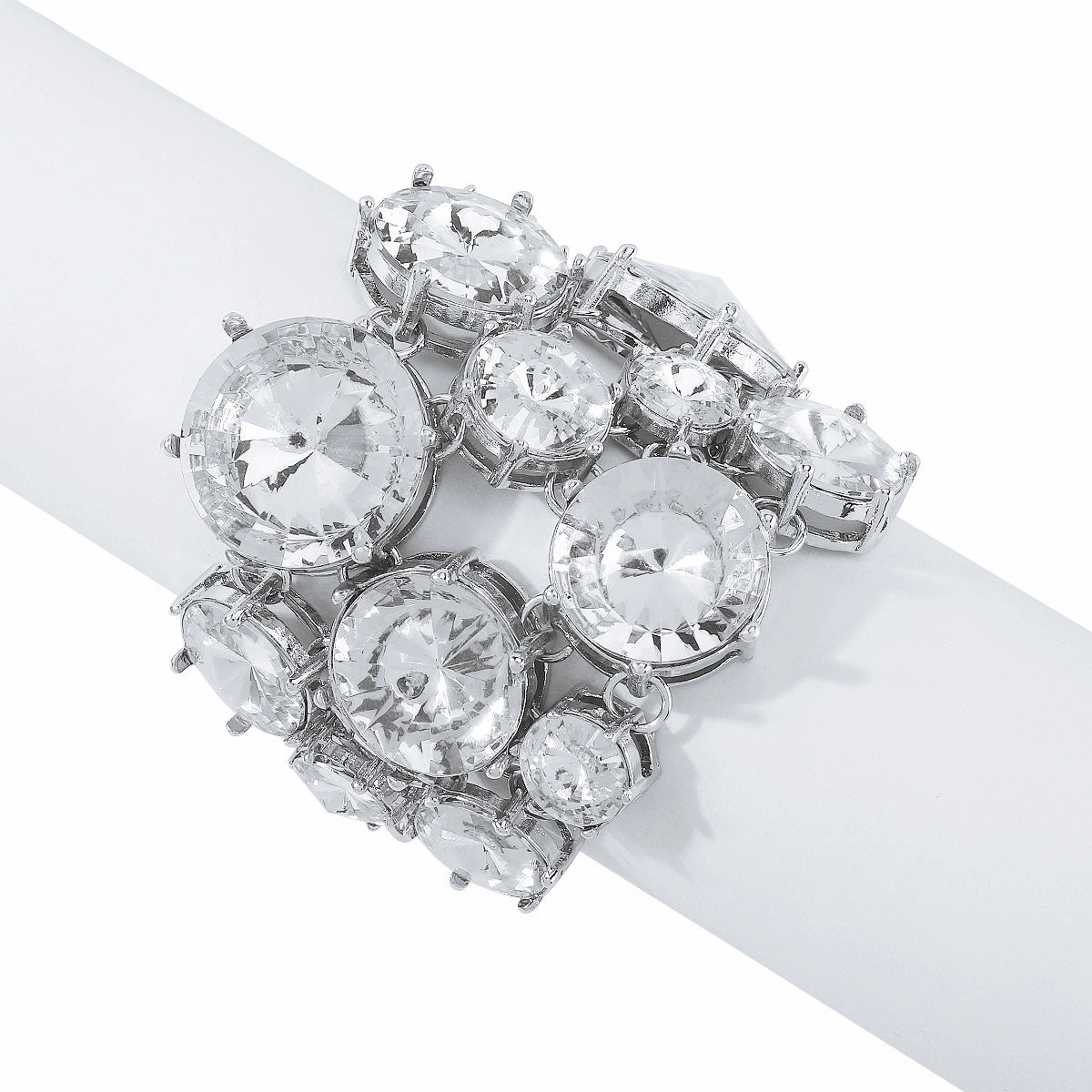 Wholesale Vintage Round Diamond Alloy Bracelet