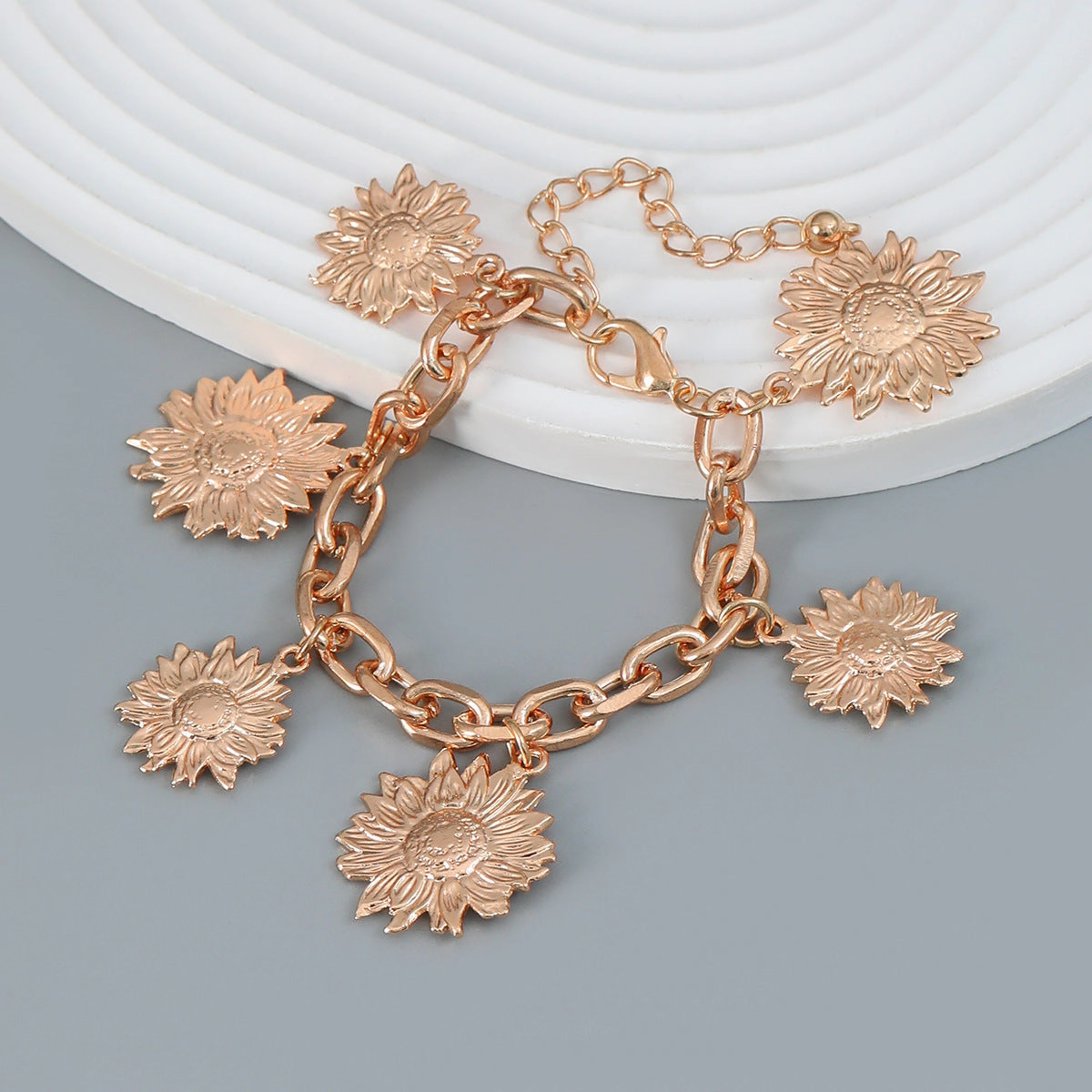 Wholesale Vintage Sunflower Alloy Bracelet