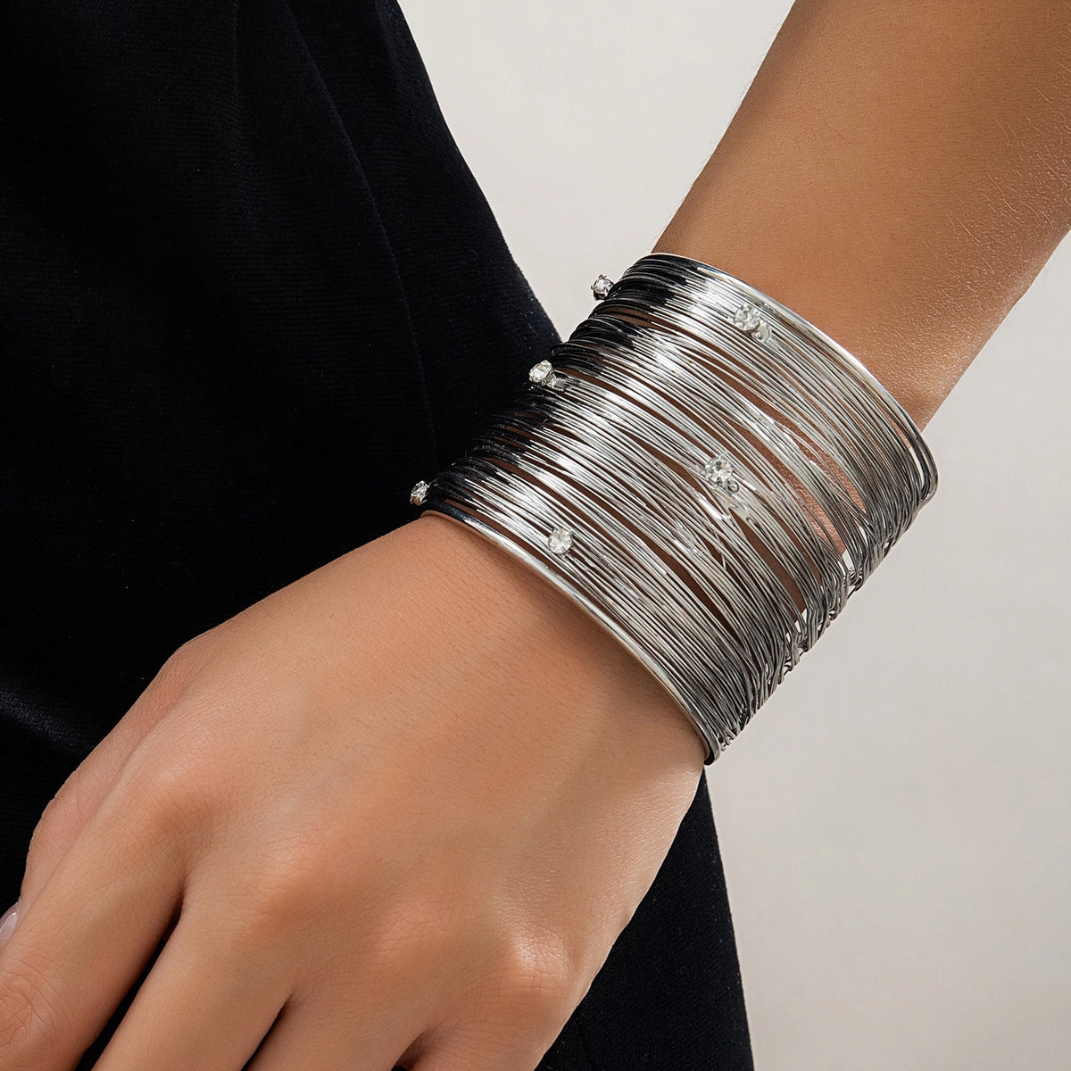 Wholesale Vintage Wide Face Metal Open Bracelets