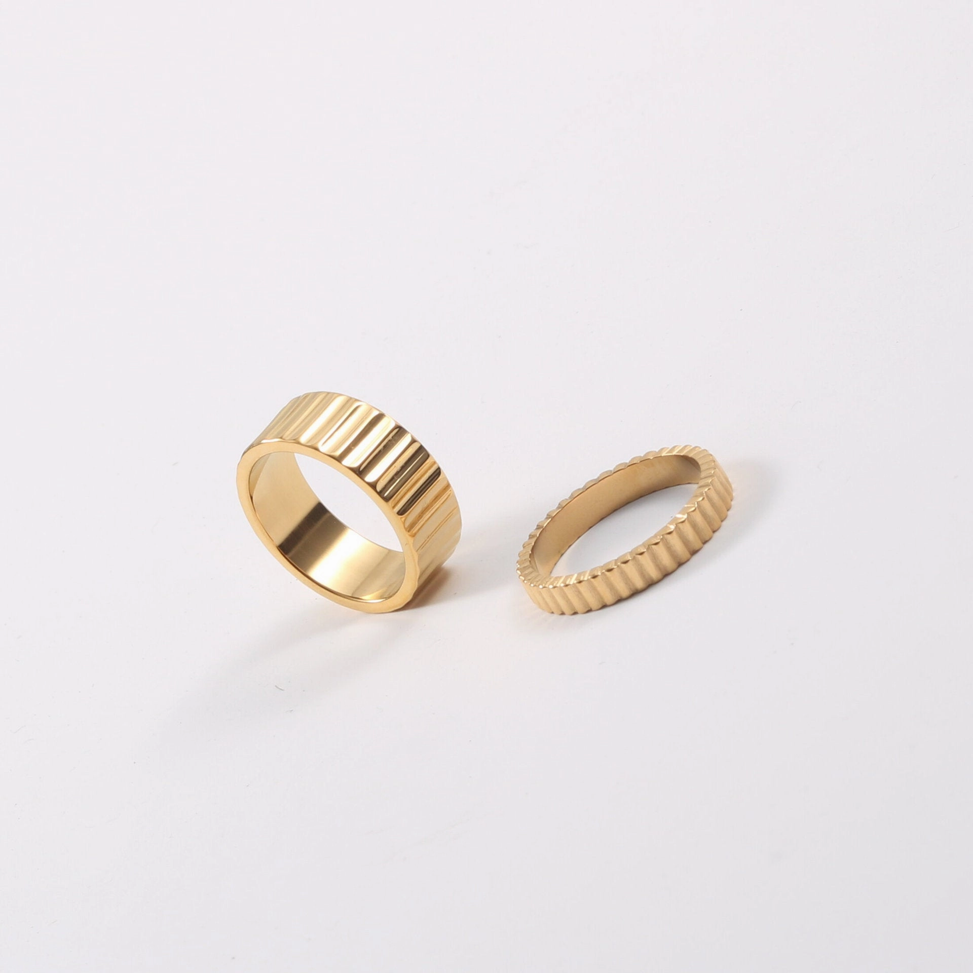 Wholesale Wave Gold Plated Titanium Rings