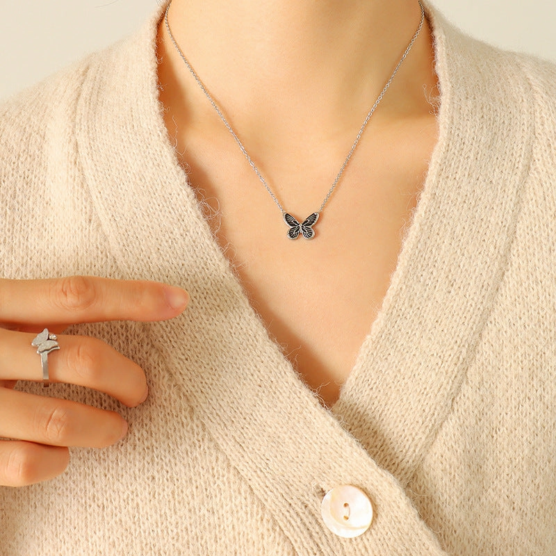 Wholesale Wavy Pattern Butterfly Distressed Pendant Titanium Steel Gold Plated Necklaces