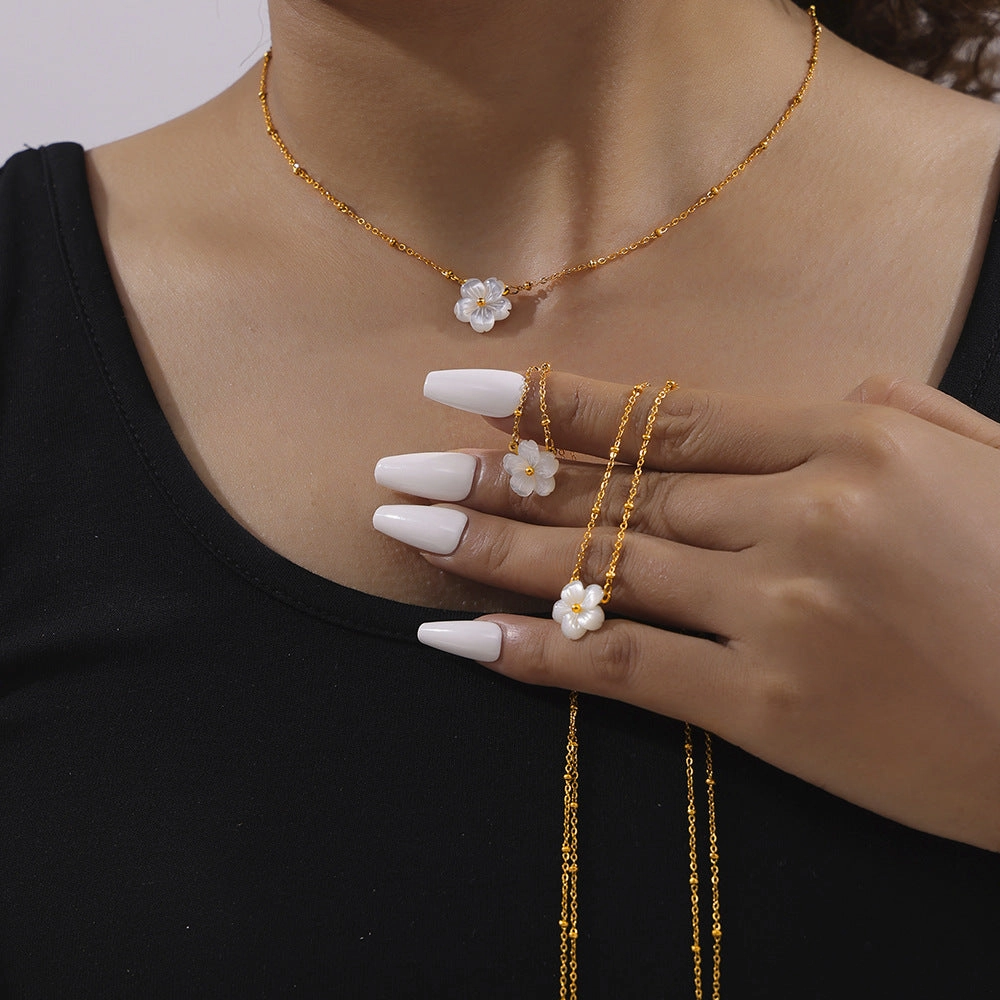 Wholesale White Sea Shell Flower Pendant Clip Bead Chain Titanium Steel Necklace