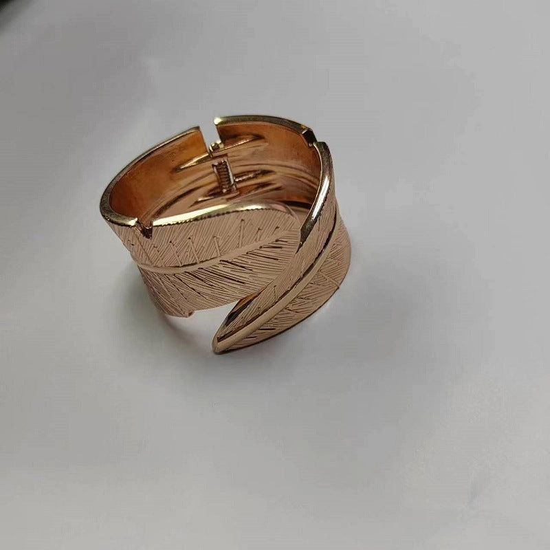Wholesale Widened Metal Leaf Exaggerated Bracelet