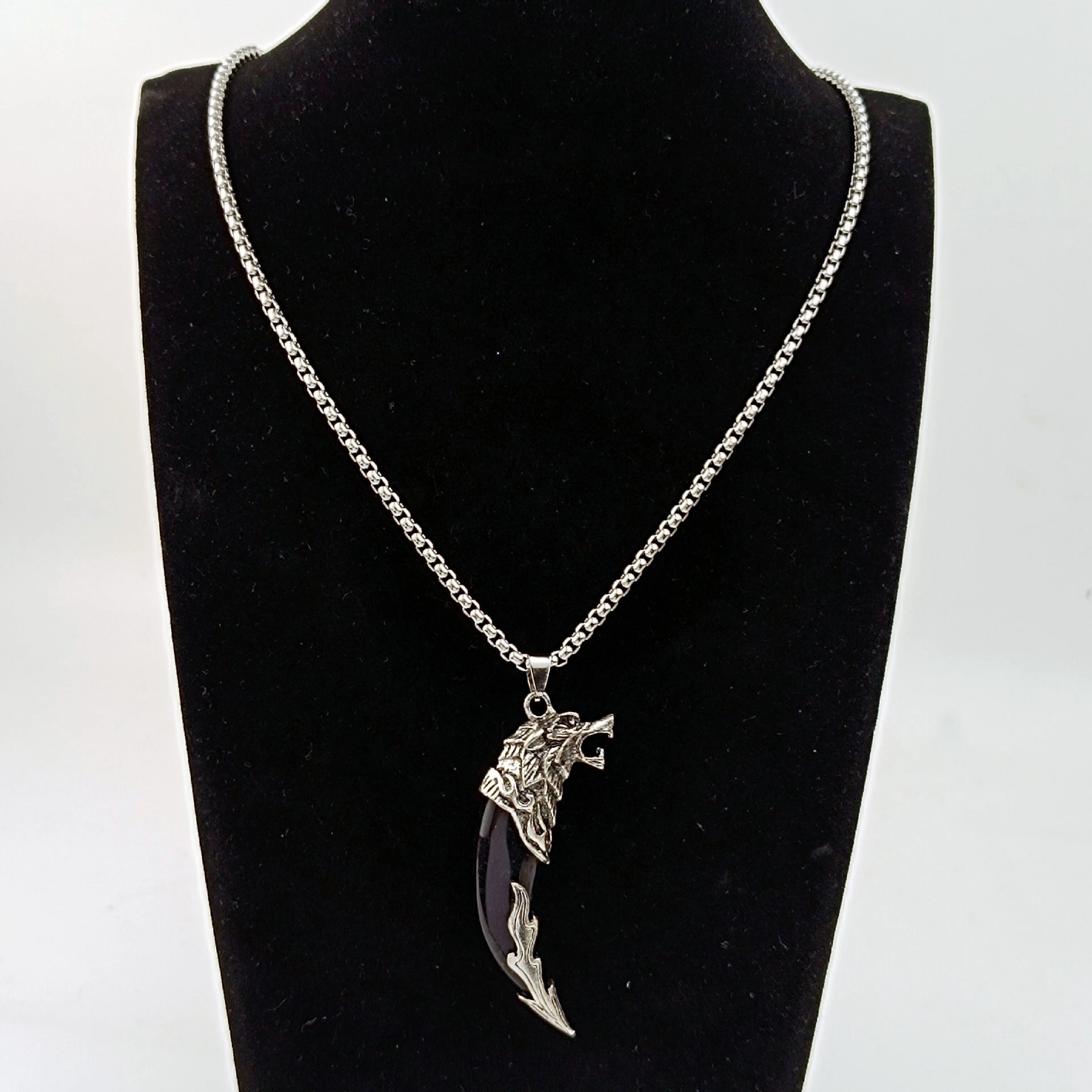 Wholesale Wolf Tooth Dog Tooth Pendant Stainless Steel Necklaces