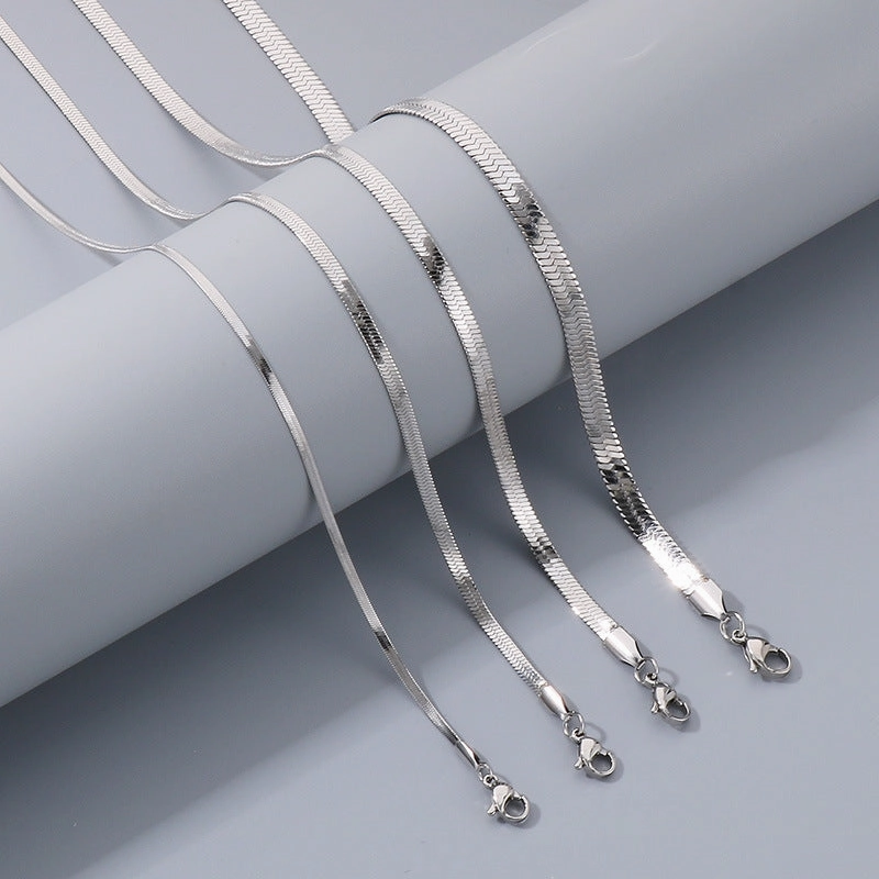 Wholesale Women's Gold Titanium Steel Chain Decoration Necklace