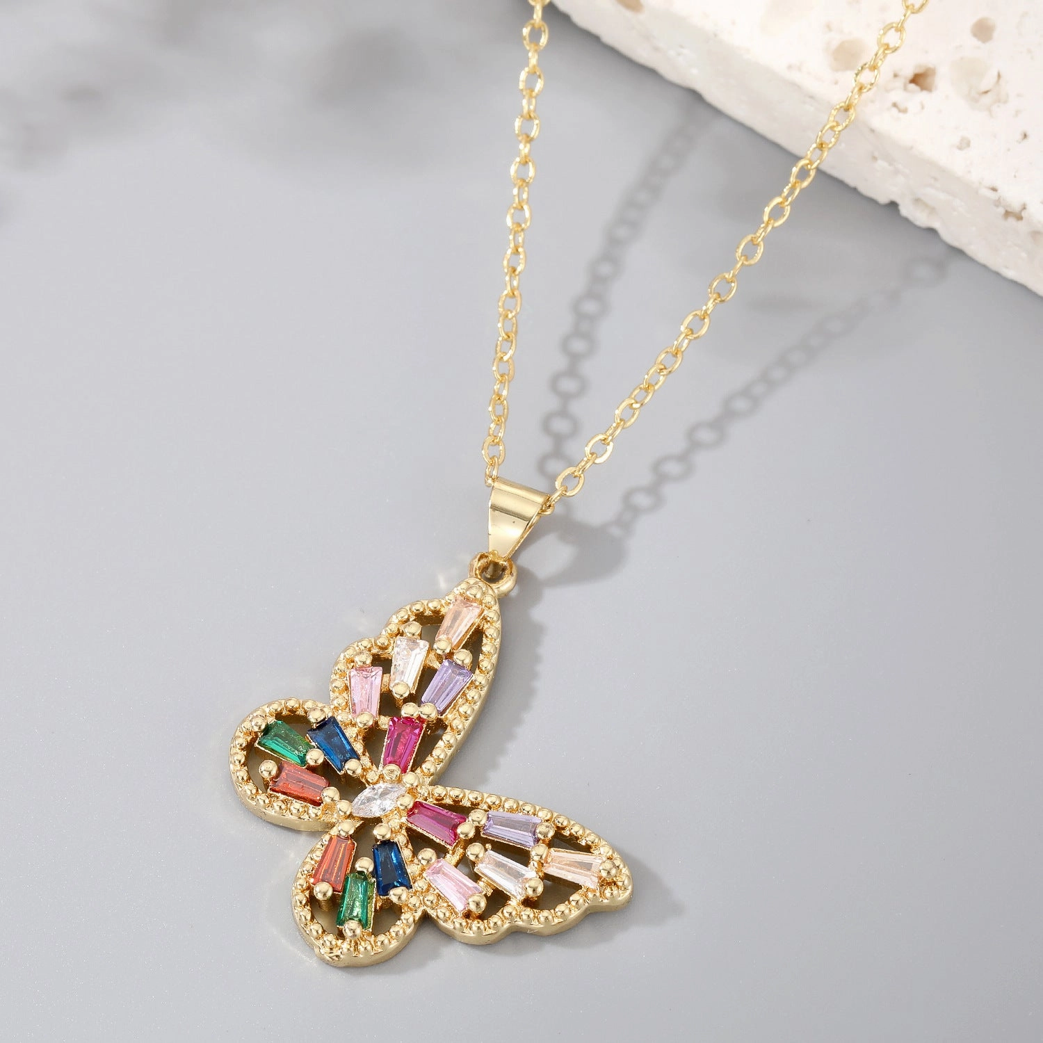 Wholesale Zirconia Butterfly Dragonfly Eyes Pendant Alloy Necklaces